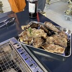宮島からいちばん近い牡蠣小屋 - 