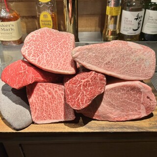 八重洲の三階 - 料理写真:お肉盛り合わせ