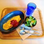 朱の香 - オムライス(ご飯少なめ)