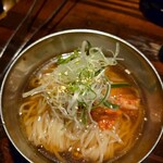 炭火焼肉と韓国料理の店 きむらや - ○小特製冷麺770円