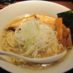 塩ラーメン/端麗煮干そば￥700