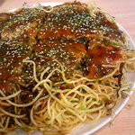 Okonomiyaki Tokugawa - 広島デラックス（そばトリプル）アップ