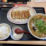 餃子の王将 - 料理写真:野菜煮込みラーメン フェアセットB 餃子3個追加