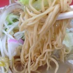チャンポン福龍 - 独特の蒸し麺