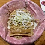 ラーメン大戦争 - 料理写真:汁なし醤油ラーメン「錆びた刀」 ¥1000 (大盛り)