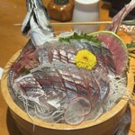 船頭料理 魚庄 - 泳ぎ鯵のお造り