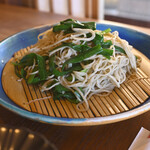 手打ち蕎麦 ずず - 料理写真:ニラそば@税込950円