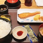 やえす初藤 - 