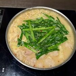 博多もつ鍋 やま中 - 