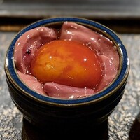 虎ノ門 焼鳥國よし - 名物「キミノレバニラ。」