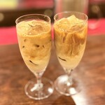 カフェ・アンセーニュ・ダングル - 
