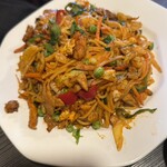 ネパール民族料理 アーガン - ミックスネパール焼そば（924円税込）