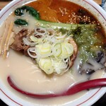 Noodle&Kitchen わ～るど - 角煮ラーメン(白湯塩) ストレート麺 1,500円、ミニライス 250円