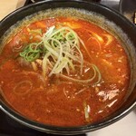 平次のおうどん - 辛そうに見えるけどそこまで辛くない辛味噌つけうどん