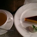 1988 CAFE SHOZO - カボチャのプリンと紅茶