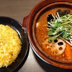 タイガーカレー - 骨なしチキン野菜カレー、ライス普通(210g)