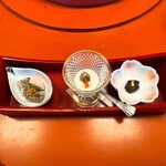 和田金 - 左から　牛肉と野菜のゼリー寄せ