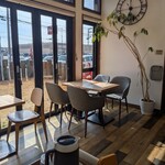 ムッシュ マスノ アルパジョン - 店内