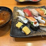 魚河岸のすしえびす - 料理写真: