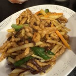 東天紅 - 細切り豚肉と新じゃがいもの豆板炒め