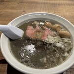 煮干しと日本酒 すぎだま - 煮干しラーメン味付きうずら玉子