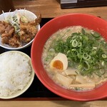 満麺亭 - 料理写真:ねぎ濃厚らーめん、唐揚げセット