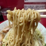 ラーメン二郎 - 麺リフト