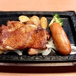 ステーキガスト - 料理写真:炭焼き風チキンステーキ＆ジャンボフランク