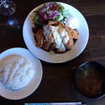 ヌヌース - 