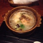 京 上賀茂 御料理秋山 - 大きな牡蠣が入っていました