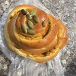 東のパン家クレヨン - 太陽のパン