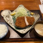 富金豚 - 料理写真:林SPF並厚ロース定食200g ¥2,500円