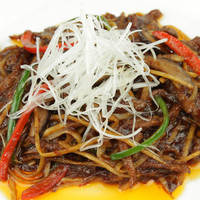 牛肉の細切り味噌炒め