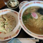 ラーメン工房 憩 - 料理写真:
