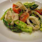 KISS'N  Little dining - ヤリイカとグリーンアスパラのガーリックソテー