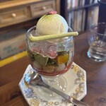 shokudo&cafe osse - 桜といちごのパフェ