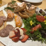 Ecru 117 - 前菜8種盛り合わせ