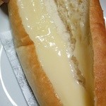 サンライズベーカリー - ミルクフランスの中