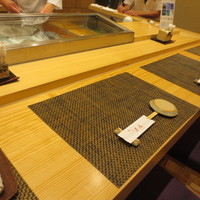 京辰 アークヒルズサウスタワー店 - カウンター席です。