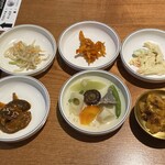 シンチョン ソルロンタン - 小鉢