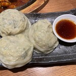 シンチョン ソルロンタン - 王餃子3個880円