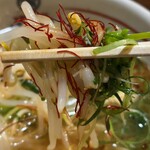 しおはな屋 - 野菜リフト
