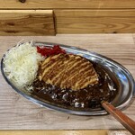 ゴーゴーカレー - 料理写真:ロースカツカレー(中)