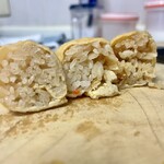 ここいなり - 料理写真:赤酢を使ったおいなりさん