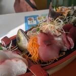漁港食堂 だいぼ - 5点盛り刺身定食(¥2,300)