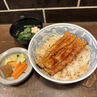 勝手口 ひまり屋