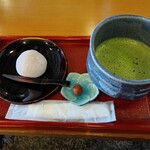 だるま堂 - 料理写真:お抹茶と苺大福餅