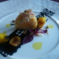 RISTORANTE OZIO - 大きなホタテのイカスミソース