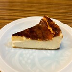 シュルプリース - 料理写真:バスクチーズケーキ