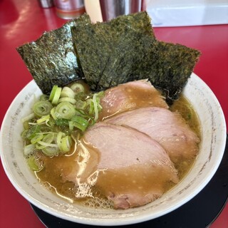 家系ラーメン 王道家直伝 との丸家 _1